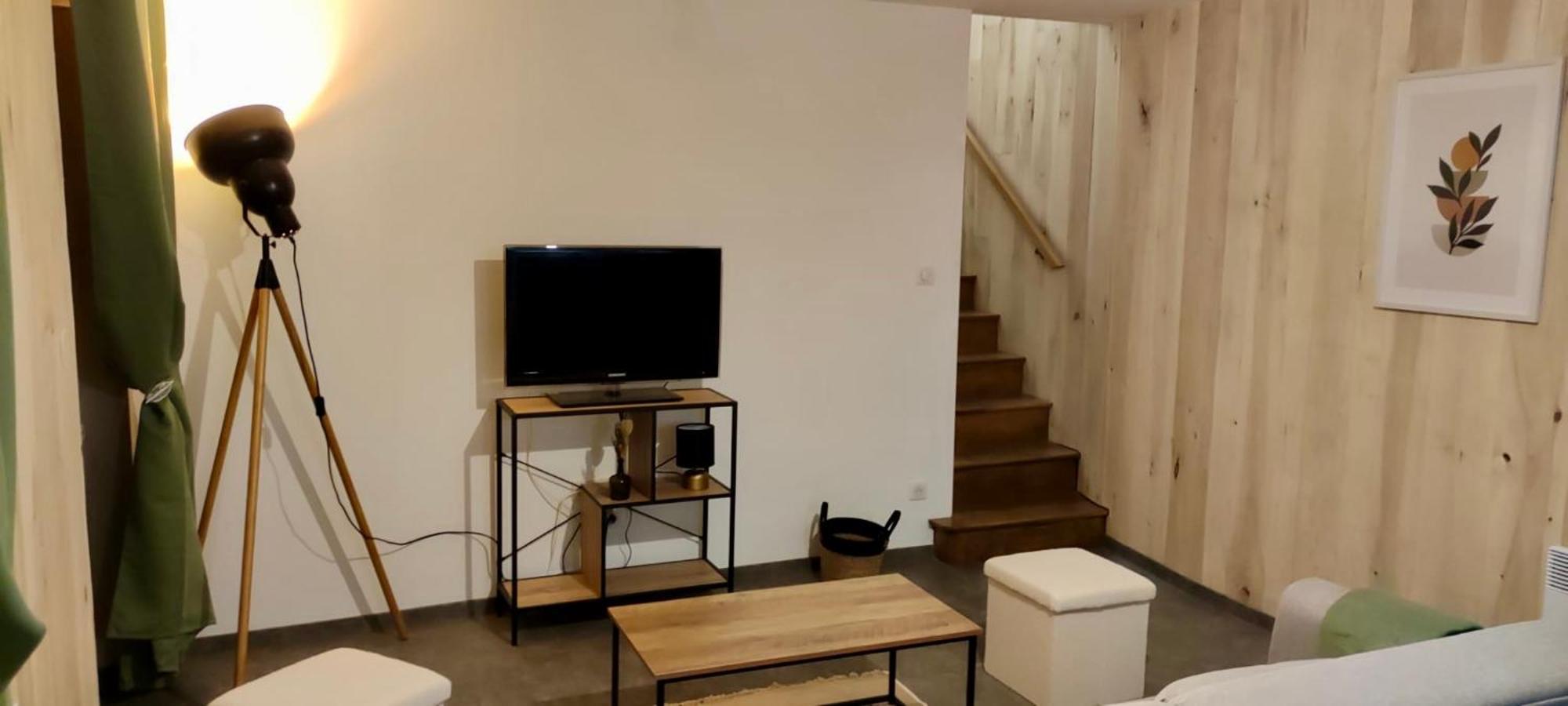 Appartement 2 Chambres Avec Wifi Centre De Descartes Esterno foto