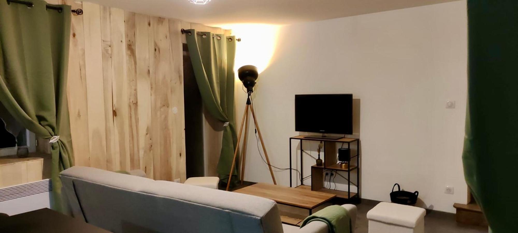 Appartement 2 Chambres Avec Wifi Centre De Descartes Esterno foto